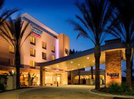 Fairfield Inn & Suites by Marriott Tustin Orange County, hotel cerca de Marconi Automotive Museum, Tustin