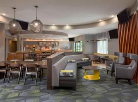 SpringHill Suites St. Louis Airport/Earth City、ブリッジトンのホテル