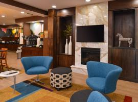 Fairfield Inn & Suites Louisville North، فندق في جافرسونزفيل