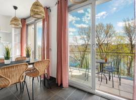 Lyon Cité- Appartement vue Rhône terrasse-Caluire, viešbutis mieste Kaljuiras-et-Kjuiras