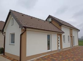 Vadgalamb Apartmanház, vacation rental in Lipót