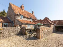 Lavender Cottage, holiday home in Stiffkey