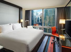 Courtyard by Marriott New York Manhattan/Central Park โรงแรมที่Broadway Theater Districtในนิวยอร์ก