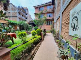 Pradhan House - Home Stay with Garden, hotel in Bhaktapur