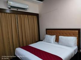 Sivamurugan Hotels: Kumbakonam şehrinde bir otel