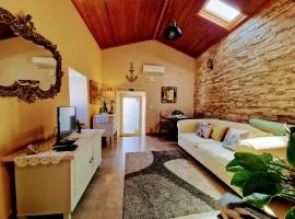 Casa das Azenhas by Lisbon Village Apartments