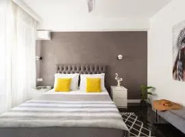 Seaside Apartment by Flisvos Marina