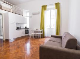 Loft via morosini centro Varese - IXIHOME, מלון בוארזה