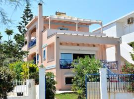 Blue View of Korinthian bay villa in Lecheo, готель з парковкою у місті Lékhaion