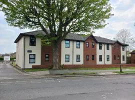 Cosy 1-Bed Apartment in Swindon private parking