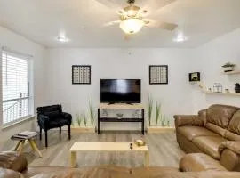 Serene Dallas Condo with Pool - Walkable Location!