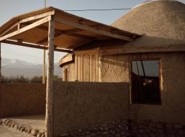 Altyn Oimok Yurt Camp, glamping site in Tong