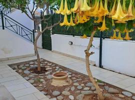 Dimitris place near Athens airport, holiday rental in Koropíon