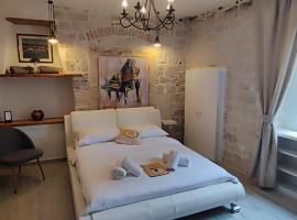 Studios Kadena Trogir - 18th century stone house