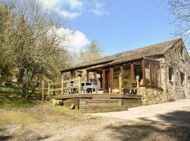 Red Squirrel Haven, holiday home in Hawes