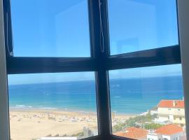 Appartement avec vue imprenable sur l'océan, hotel en Praia da Areia Branca