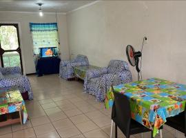Mapusaga Riverside Apartments Sleeps 6, apartment in Vaitele