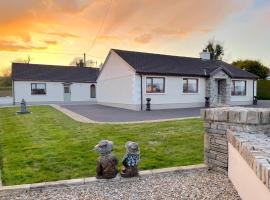 Steeple View B&B Guesthouse Donegal - Newly renovated in 2023, hôtel à Ballybofey