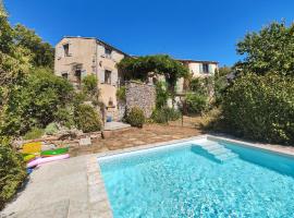 Nice Home In St Maurice Navacelles With 5 Bedrooms, Wifi And Private Swimming Pool, hotel en La Vacquerie-et-Saint-Martin-de-Castries