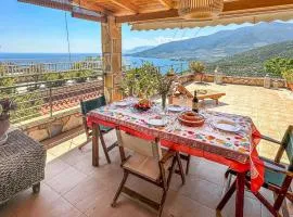 Amazing Home In Xiropigado With Wifi And 4 Bedrooms