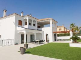 Trendy villa for 14 pers. nearby Murcia/Alicante, hotel with pools in Murcia