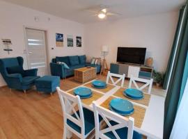 Dom nad morzem, basen, plaża, siłownia, plac zabaw, kort tenisowy, hotel i Ustronie Morskie