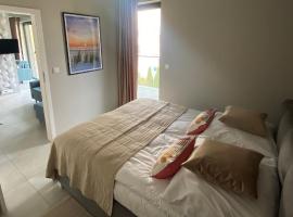 HELove Apartamenty، فندق في هيل