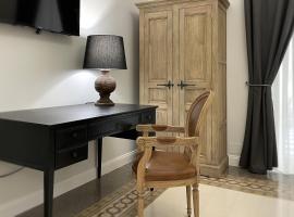 Dimora Borghese &ldquo;Whitaker&rdquo;