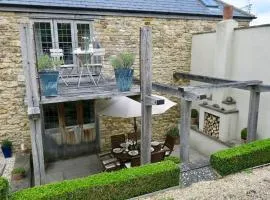 The Tallet - converted three bed stable - no children under 8