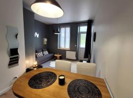 studio privé Centre Saint Louis – apartament w mieście Montargis