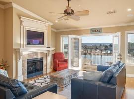 Views!! Luxury Condo w/Gourmet Kitchen, Breathtaking Views, hotel u gradu 'Lake Hamilton'