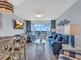 Beach-side Condo w Pools