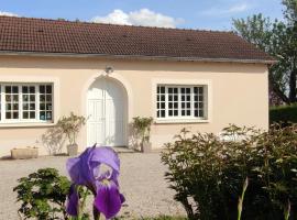 La Petite Maison, hotel with parking in Givry