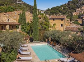 Beautiful Home In Saint-montant With Outdoor Swimming Pool, Heated Swimming Pool And Private Swimming Pool, Hotel in Saint-Montan