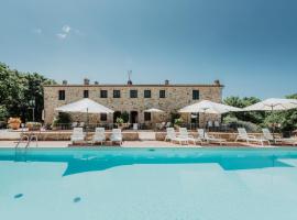 Borghetto Poggio Bianco, hotel v destinaci Radicondoli