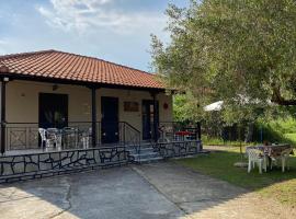 ''Mary's House'' Entire residence Olympiada Halkidiki Near to Sea 200m !, holiday home in Olympiada