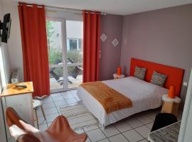 Hotel de l'Ile d'Amour, hotel v destinaci Langeac
