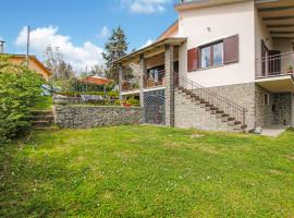 2 Bedroom Nice Home In Pescia, hotel v destinaci Pescia
