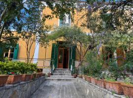 casa vacanze zona vesuviana, hotel di Palma Campania