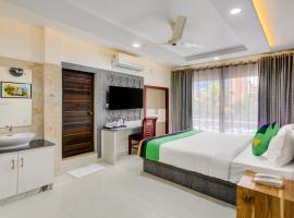 Treebo Trend Love Shore Residency Near Lakeshore Hospital, hotel barato en Kochi