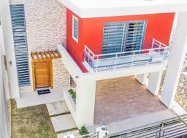 Brand new cheerful Luxury home with private pool