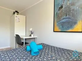 Beksiński Room -10 Minutes to Gdańsk Old Town & Sea