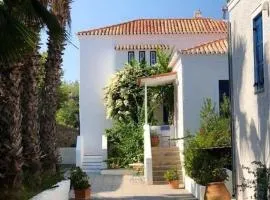 Spetses Cozy Villa