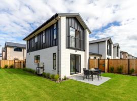 Riccarton 2 bed 1 bath w/garage, Canterbury Health District Board, Christchurch, hótel í nágrenninu