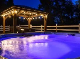 Sunset Villa w/view & Hot tub@Yosemite & Bass Lake