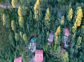 The Canadian Woods Resort, complexe hôtelier à Nainital