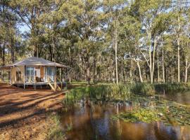 Two Fat Blokes Outback Adventure Glamping, hotell i Pokolbin