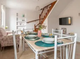 traditional suburbs maisonette