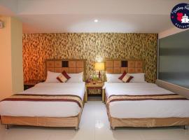 Darling Harbour Residence - South Pattaya, hotel near Pattaya Walking Street, Pattaya South