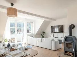 Premium Apartment - Ausblick - Kamin - Balkon - Smart TV - Kaffeevollautomat
